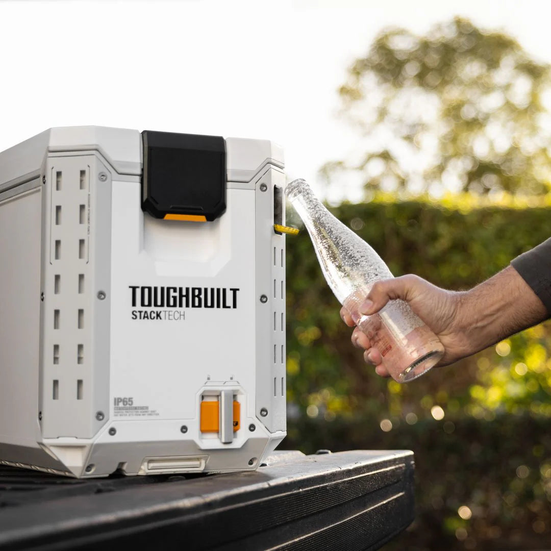 TOUGHBUILT STACK TECH ハードクーラー16qt TB-B1-C-60C-
