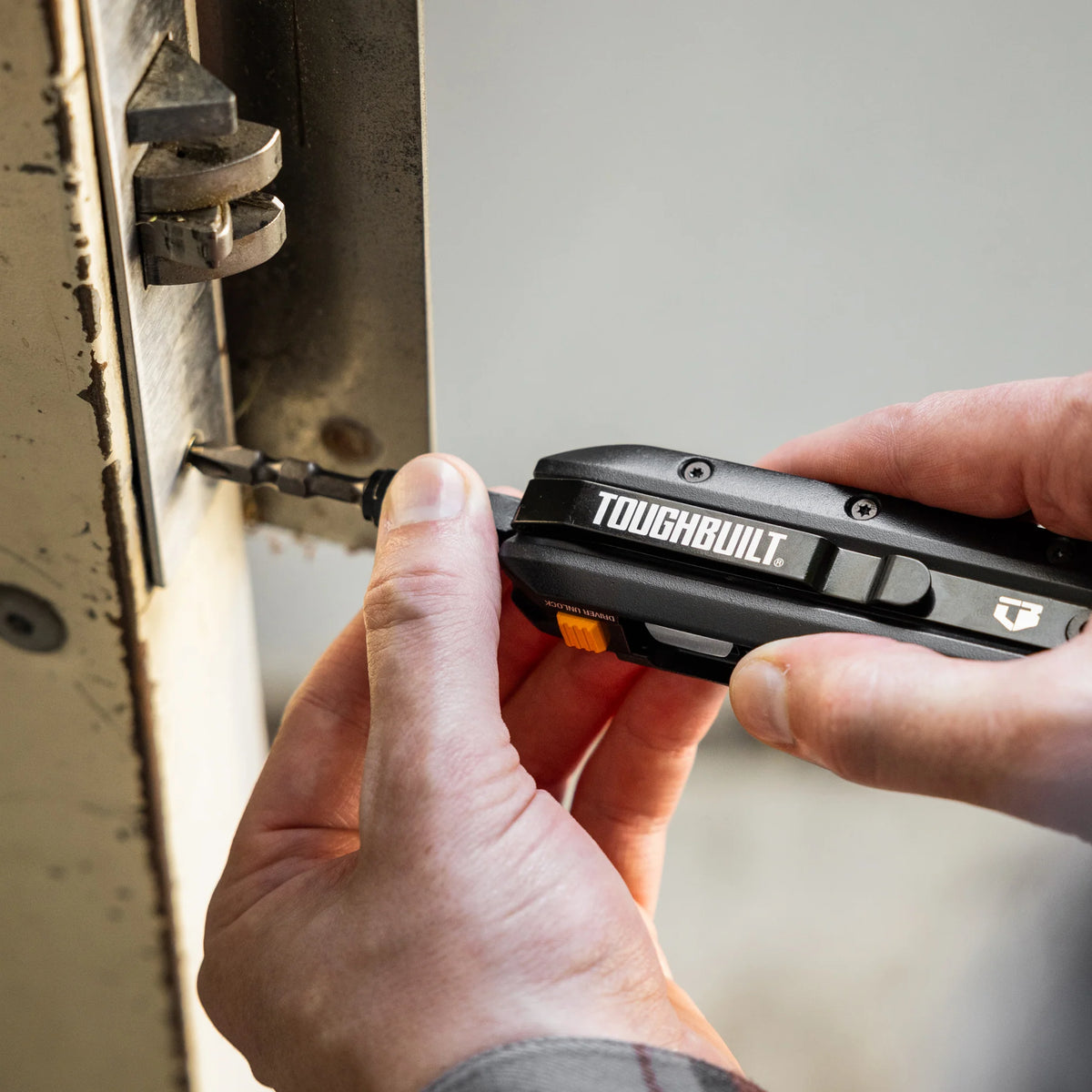 TOUGHBUILT 5IN1フォールディングナイフ TB-H4-12-IM-
