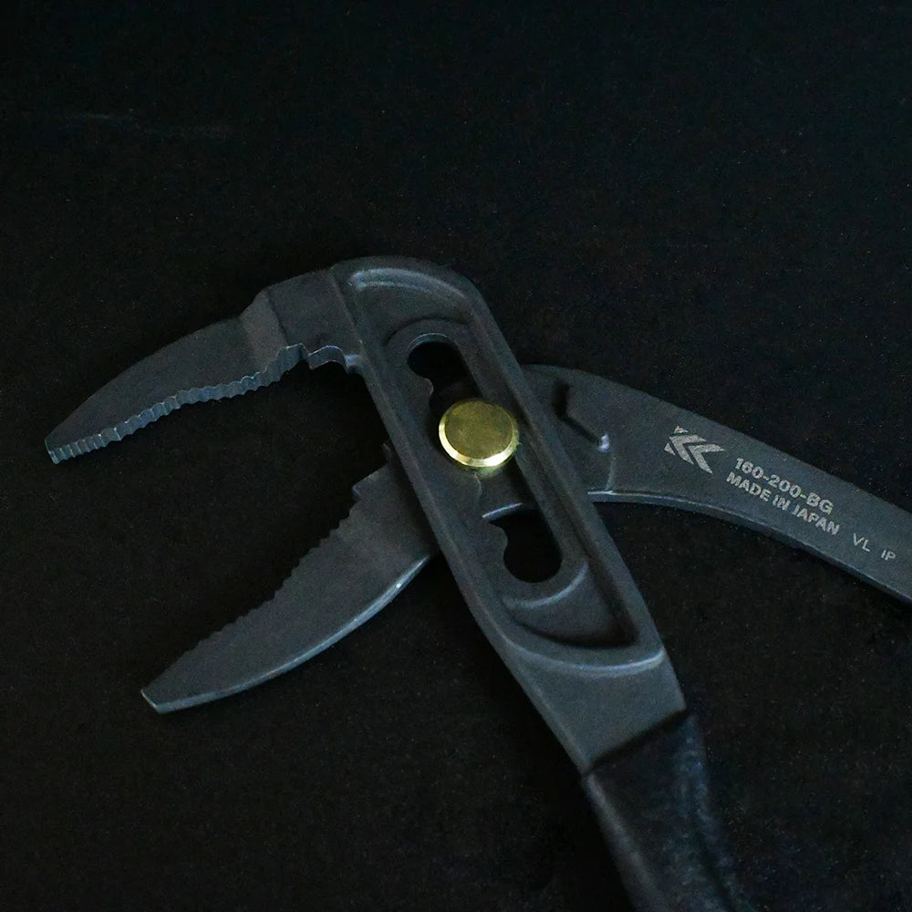 【予約商品】フジ矢 薄型ウォーターポンププライヤー（黒金） 160-200-BG-